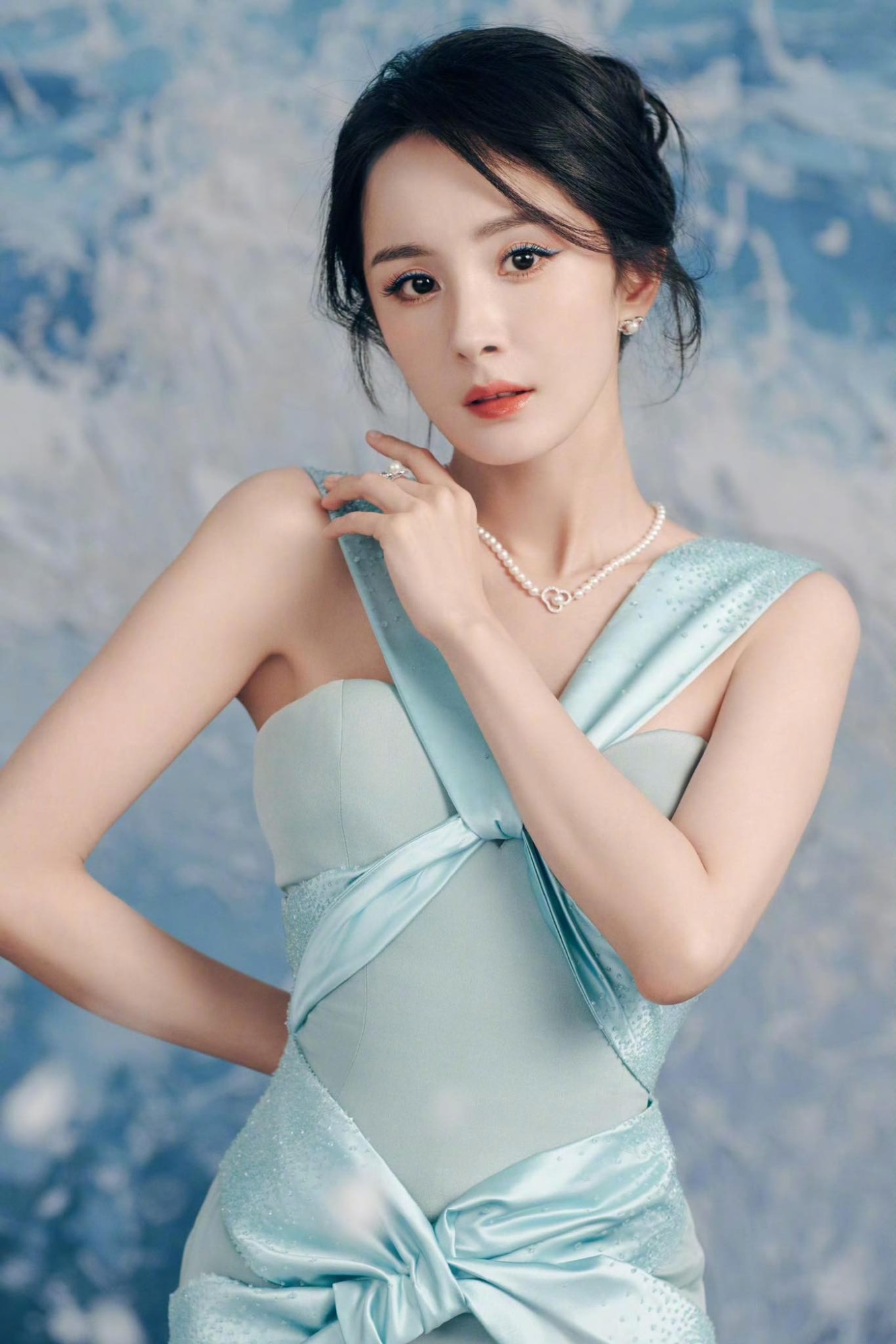 Trúng số độc đắc liên tiếp từ ngày 9/11 đến ngày 11/11, 3 con giáp như 'cá chép hoá rồng', vơ tài vét lộc của thiên hạ, sự nghiệp thăng tiến vượt bậc - Ảnh 2