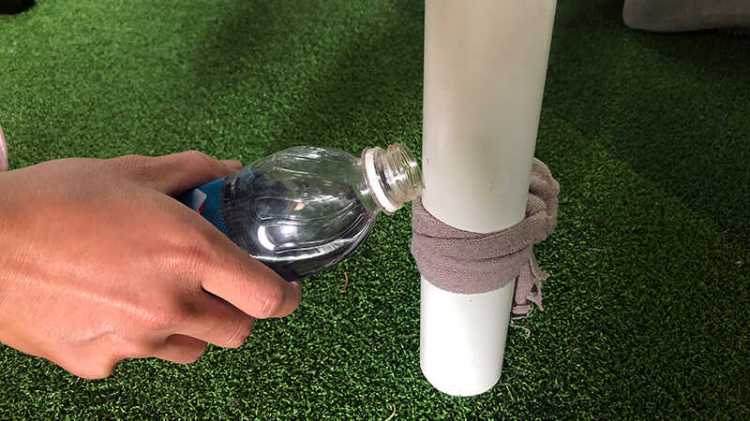 Đuổi ⱪiḗn bằng dầu hỏa