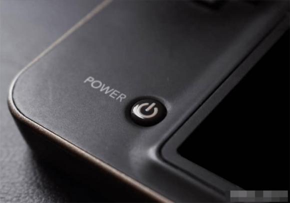 sử dụng ᵭiện thoại