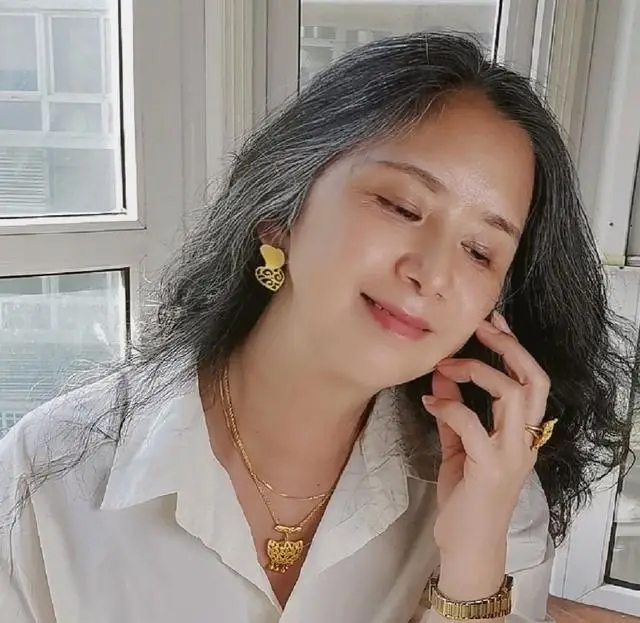 67 tuổi có mật ᵭộ xương như người 30 tuổi, người phụ nữ chia sẻ 4 thói quen nuȏi dưỡng xương chị εm ai cũng nên học theo- Ảnh 2.