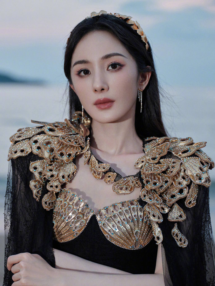 Qua đêm nay, quan lộ rộng mở, 3 con giáp sự nghiệp chạm đỉnh vinh quang, tiền tài rủng rỉnh, vận đào hoa ghé thăm - Ảnh 1